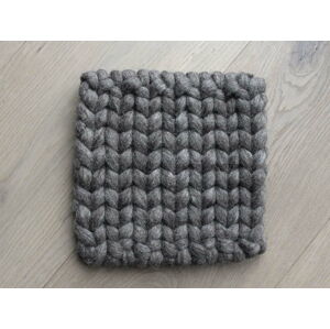 Ořechově hnědý pletený podtácek z vlny Wooldot Braider Coaster, 20 x 20 cm