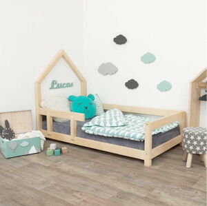 Dřevěná dětská postel domeček s levou bočnicí Benlemi Poppi, 90 x 180 cm