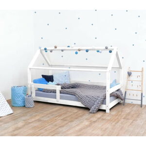 Bílá dětská postel s bočnicí ze smrkového dřeva Benlemi Tery, 120 x 190 cm
