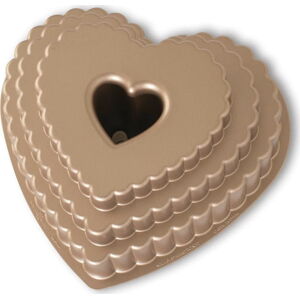 Forma na bábovku v karamelové barvě Nordic Ware Heart, 2,8 l